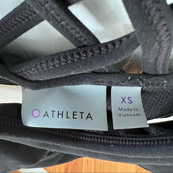 Athleta Sports Bra - Picture 3 of 3